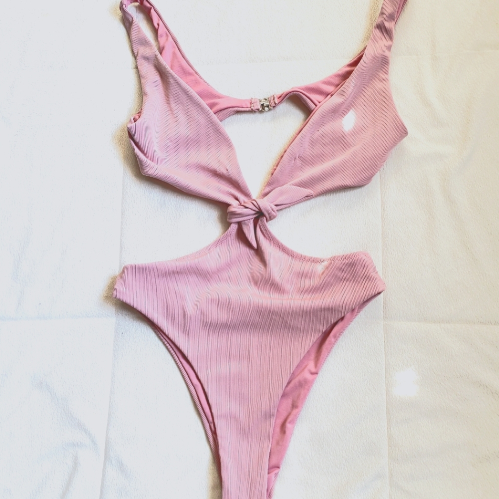 M/L BIKINIS